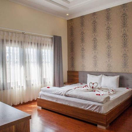 Trieu Khang Hotel Cam Ranh Bagian luar foto